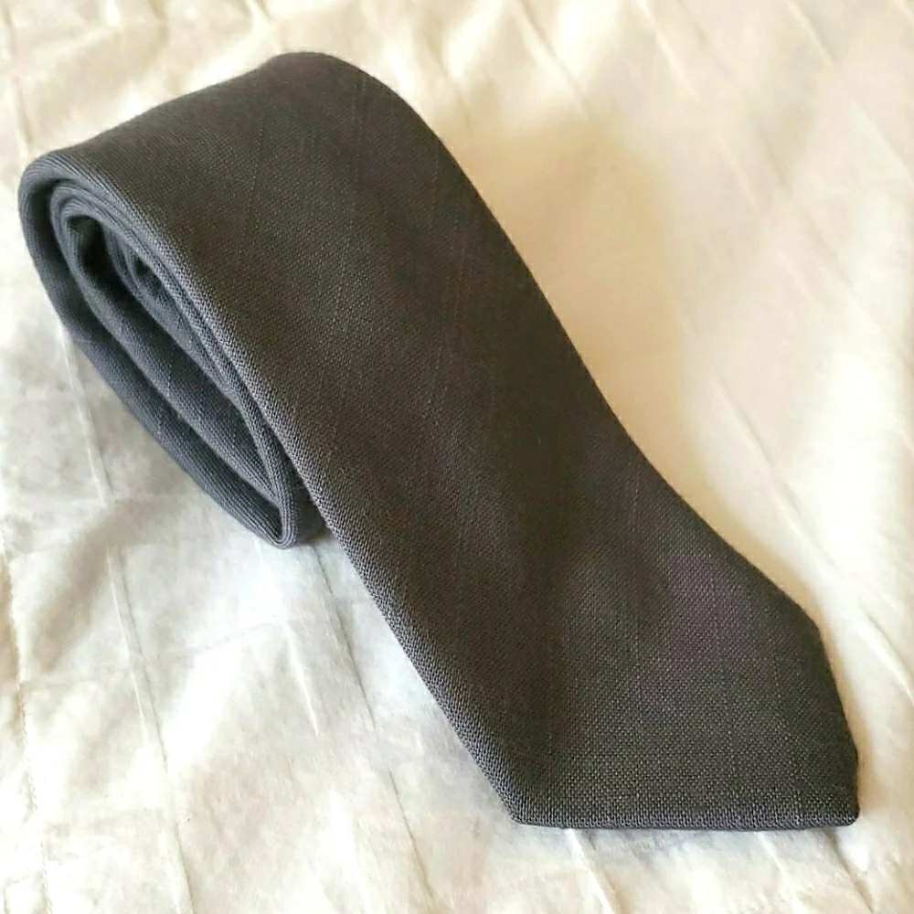 Vintage Austin Manor Gray Tie EUC